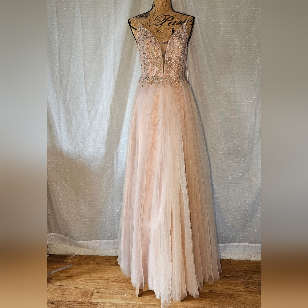 AG Studio Elegant Spaghetti Embellished Dress Dress Size Small - Picture 9 of 15